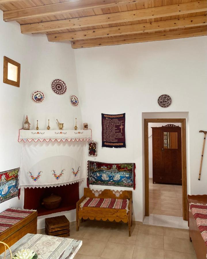 Archangelos Family House Exterior photo